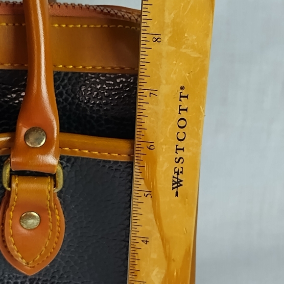 Dooney & Bourke Large Black Pebbled Tan  Leather Doctors Satchel Hand Bag - Picture 12 of 16